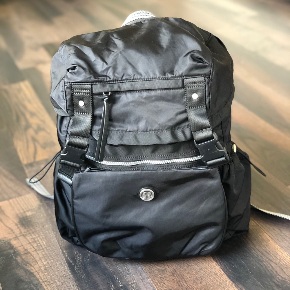 Lululemon Backpack Traveling Yogini Rucksa…